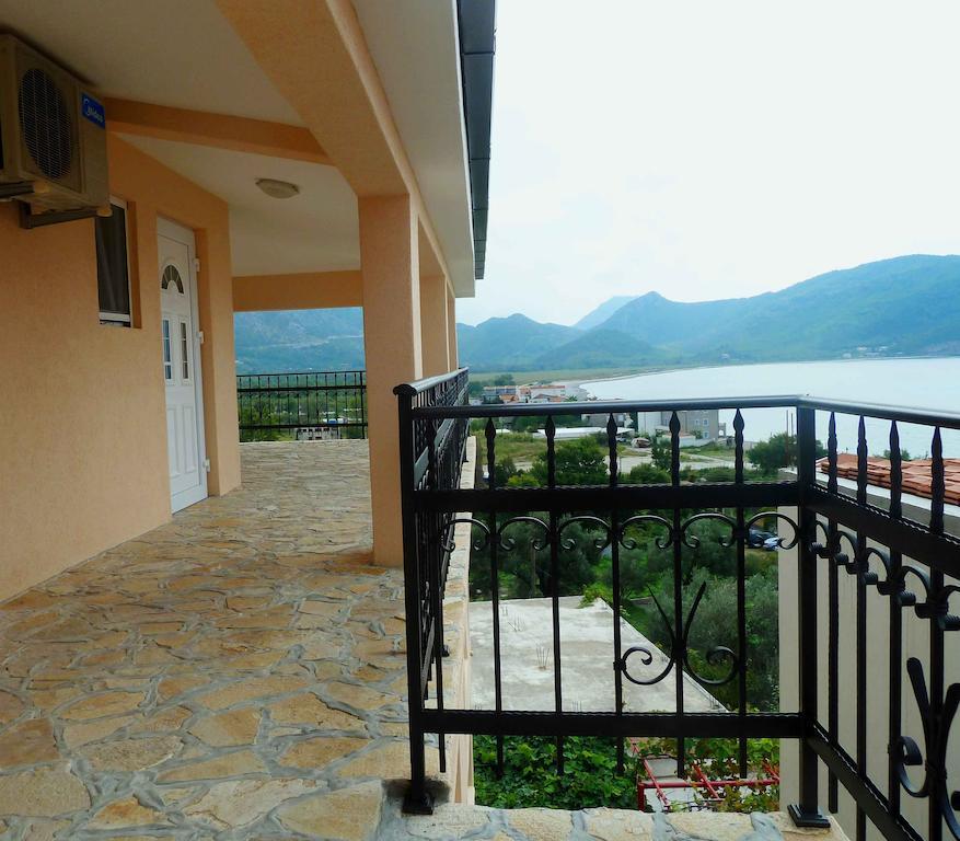 Apartments Papillon Podgoriçe Oda fotoğraf